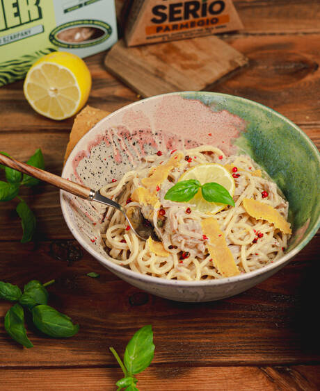 Cheesy Spaghetti with Jackfruit