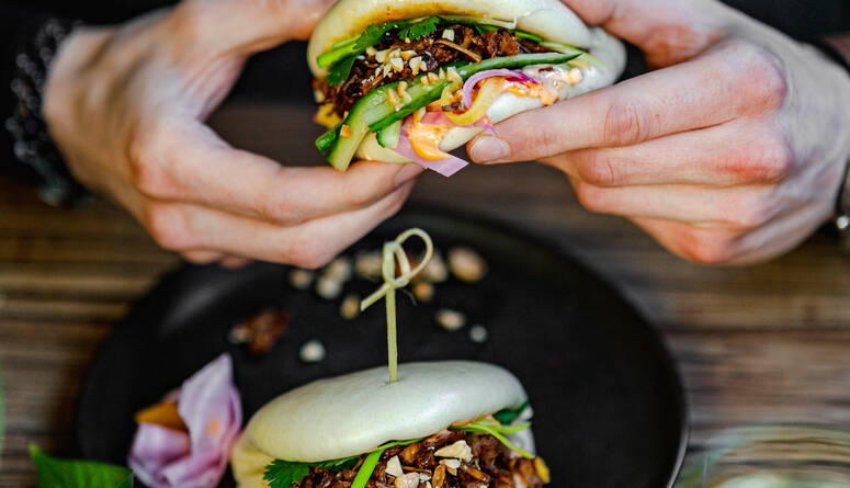 Bao Buns with Hoisin Jackfruit